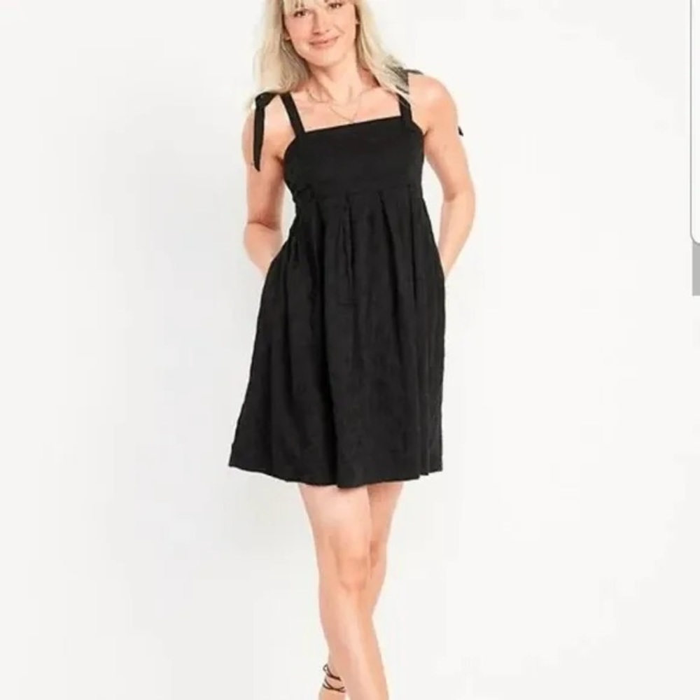 Black cotton dress